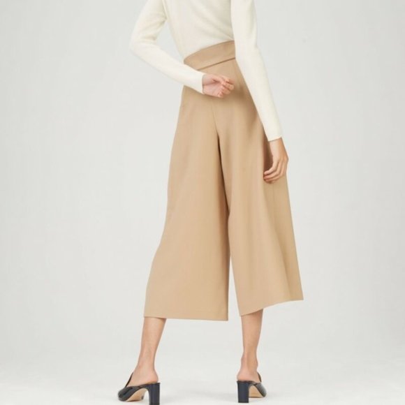 Elegant Tan Wide-Leg Culottes - Picture 2 of 16